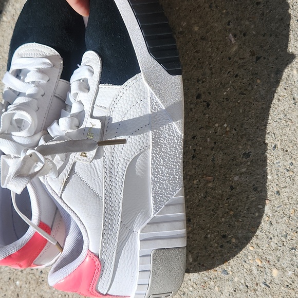 Puma Suede and leather sneakers sz 7 - Picture 6 of 8